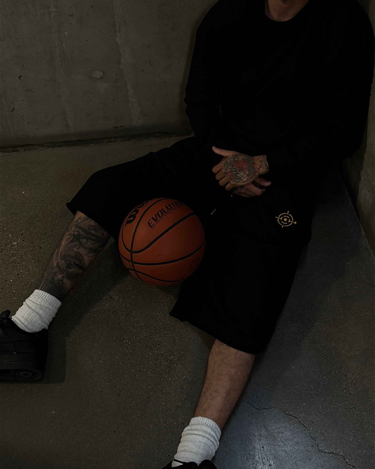 BLACKOUT: SWEATSHORTS