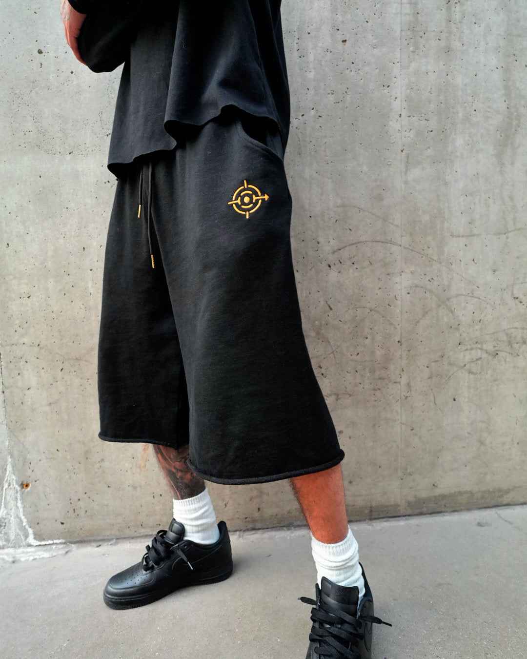 BLACKOUT: SWEATSHORTS